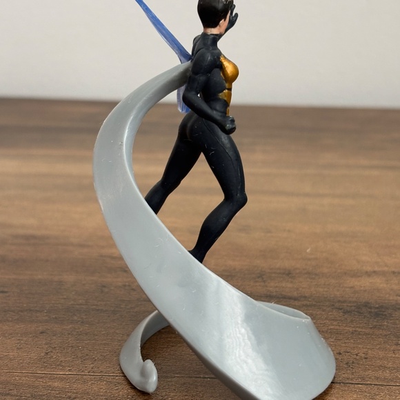 Disney Marvel Comics WASP Janet van Dyne Collectible PVC Figure Cake Topper Toy - Picture 3 of 8